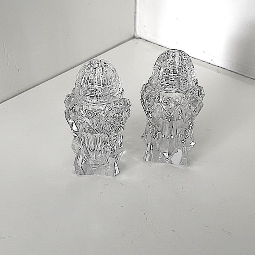 Czechoslovakia, crystal, salt/pepper shakers with glass lids, marked on bottom